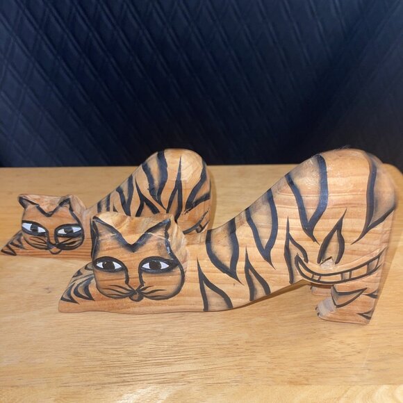 Hand-Carved Wooden Cat Figurines With Tiger Stripes - Picture 10 of 12